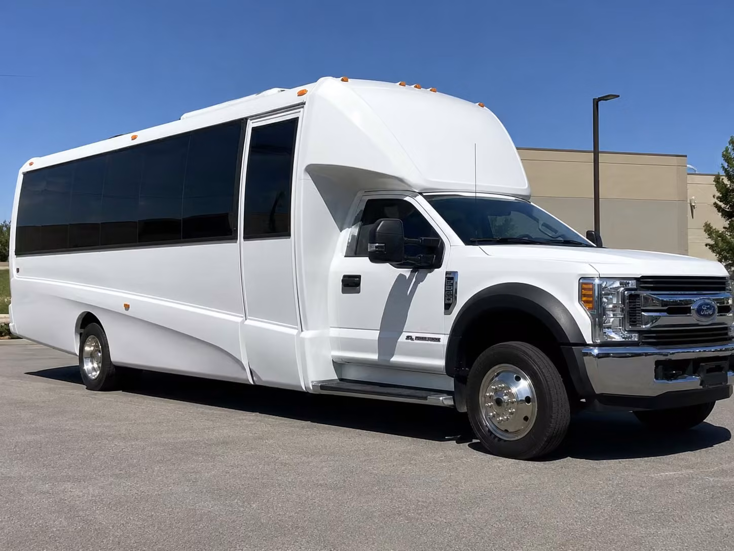 15 passenger minibus