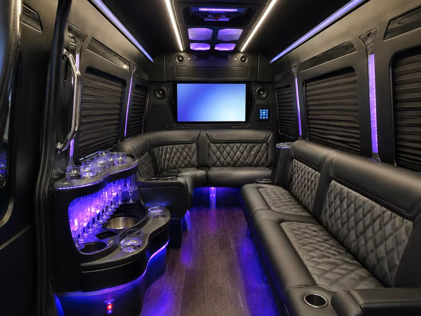 corporate retreat and team building transportation in the syracuse region