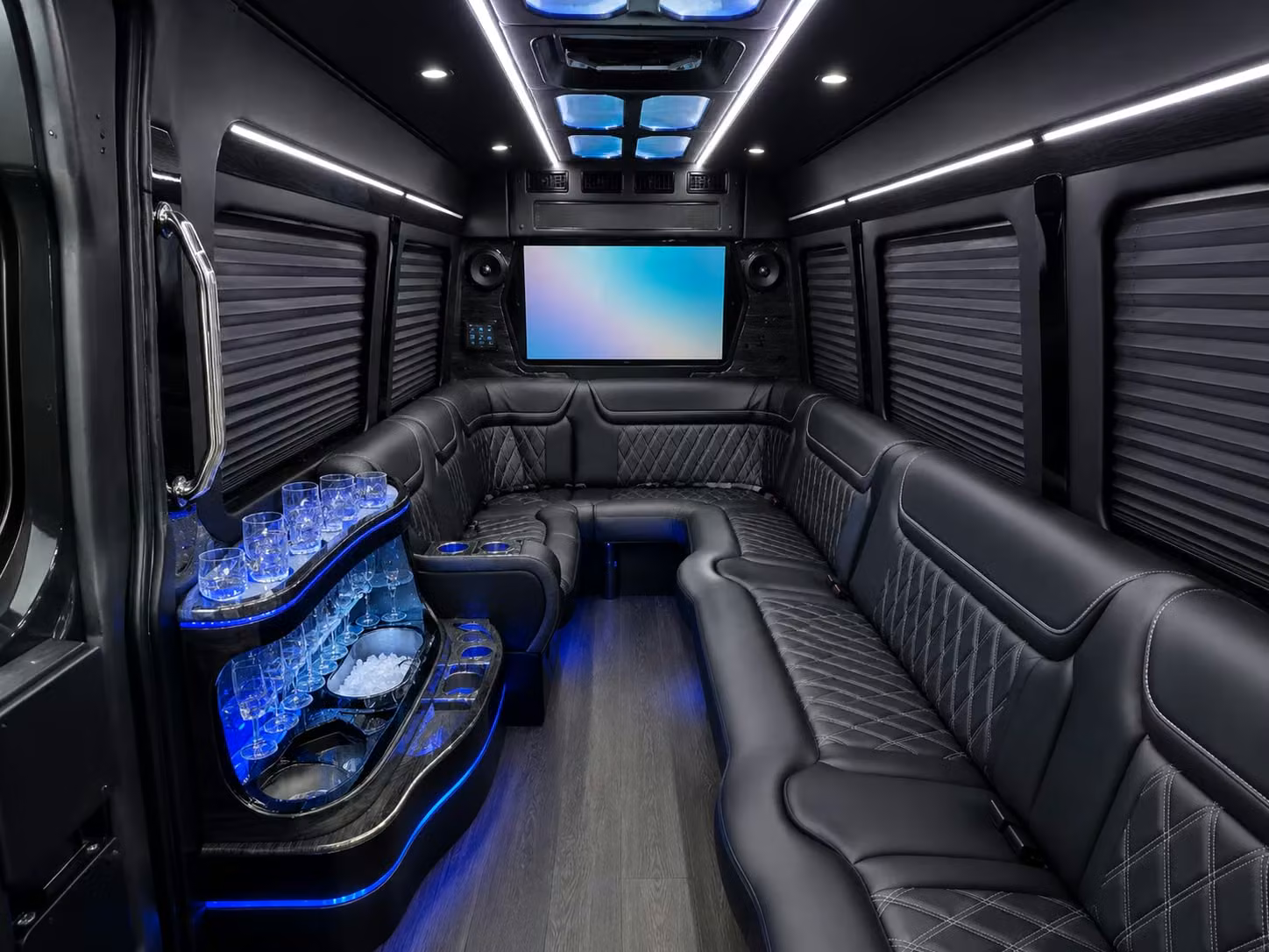 finding the right bus for a syracuse festival or multi venue concert night is easy with charterbusrentalsyracuseny com